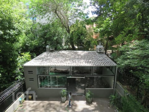 Image 92 - 255062